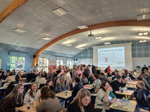 Le lycée Jean XXIII au forum du collège Bobée