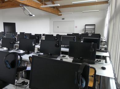 Salle informatique - Lycée Jean XXIII